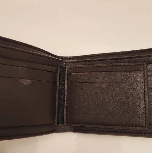 GD Wallet - Picture 2 of 6